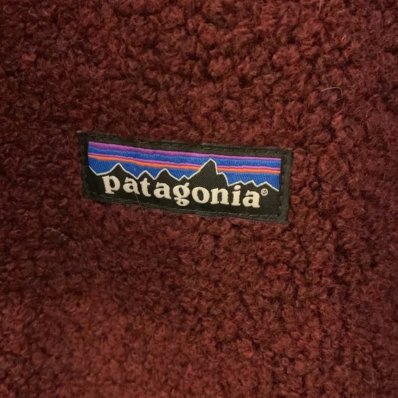 NWT Patagonia reclaimed fleece pull over in dark ruby - Picture 2 of 6